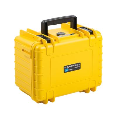 OUTDOOR kuffert i gul 250x175x155 mm med skum polstring Volume: 6,6 L Model: 2000/Y/SI